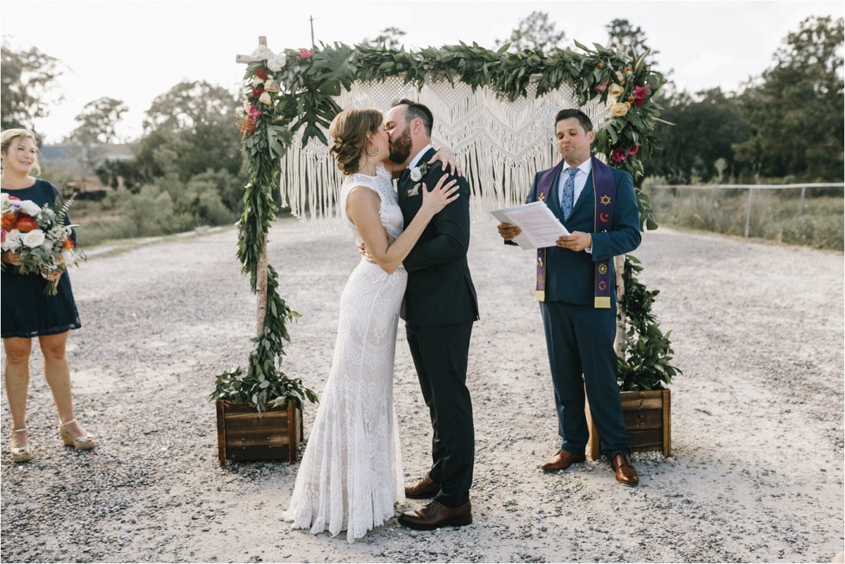 SavannahPhotographer_WeddingPhotographer_SavannahWeddingPhotographer_RealWedding_0066.jpg