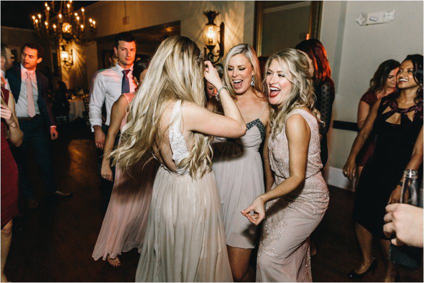 SavannahPhotographer_WeddingPhotographer_SavannahWeddingPhotographer_RealWedding_0116.jpg