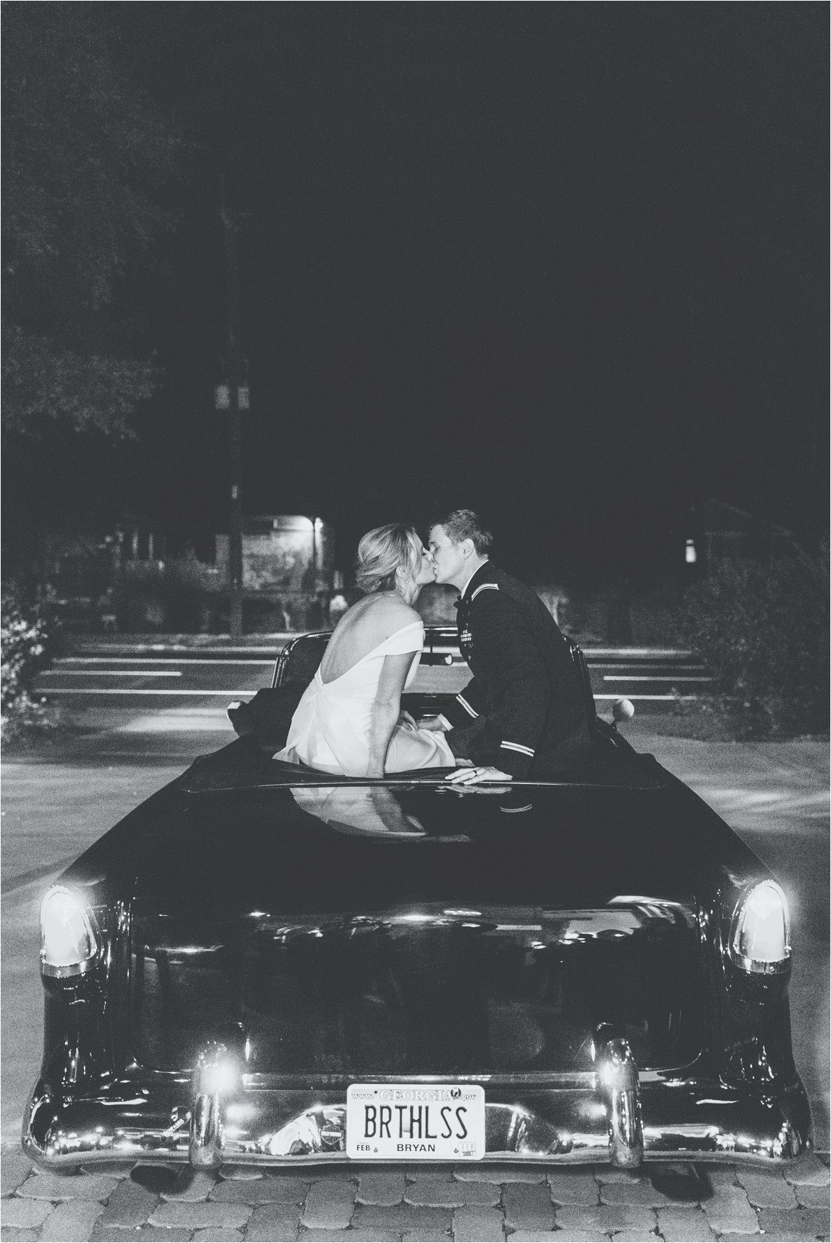 SavannahPhotographer_WeddingPhotographer_SavannahWeddingPhotographer_RealWedding_0255.jpg